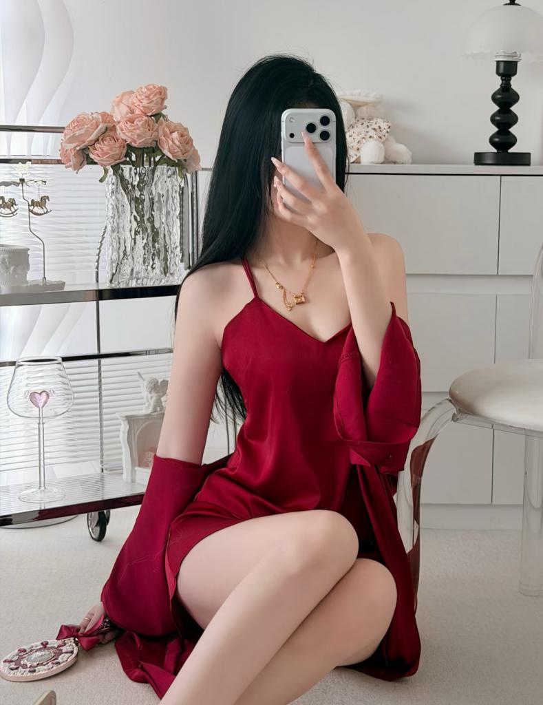 691593114: Chica busca chico en Barcelona