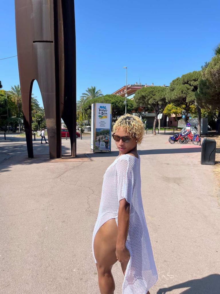 643729947: Travesti en Barcelona