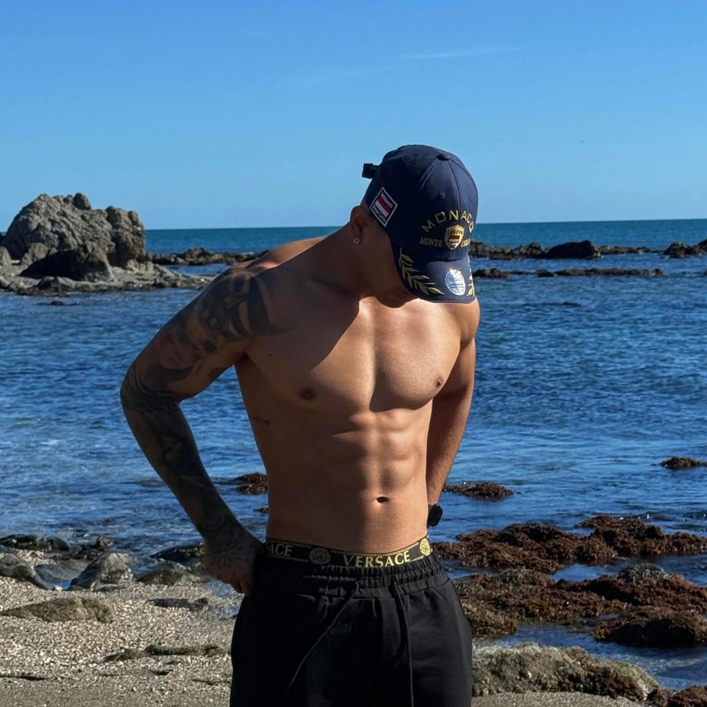 Chico busca chica en Málaga: 