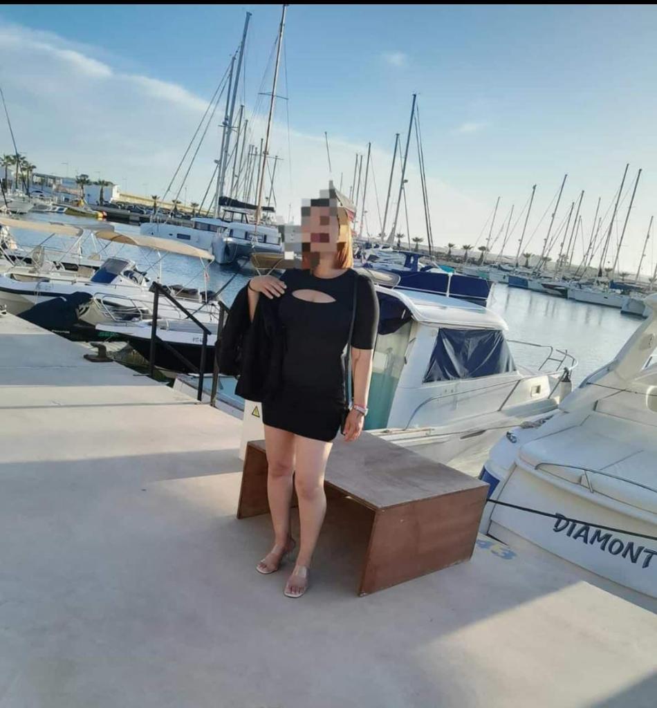 656784767: Chica busca chico en Menorca