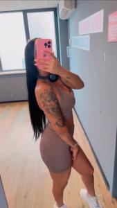 631874604: Chica busca chico en Madrid