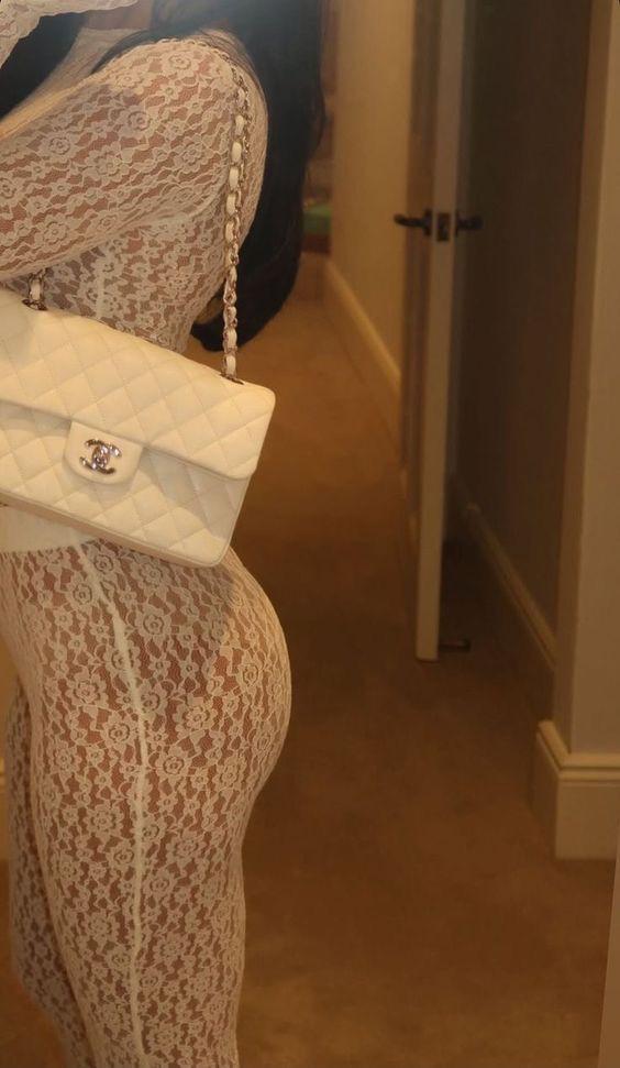 658271254: Chica busca chico en Barcelona