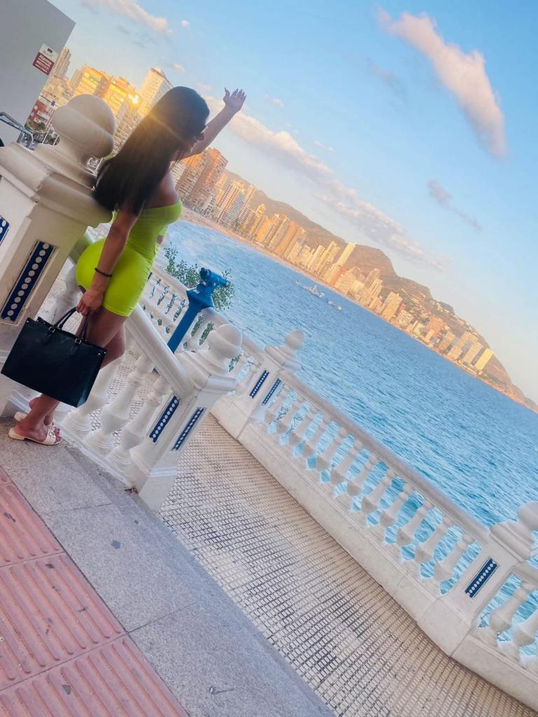 666896585: Transexual en Las Palmas