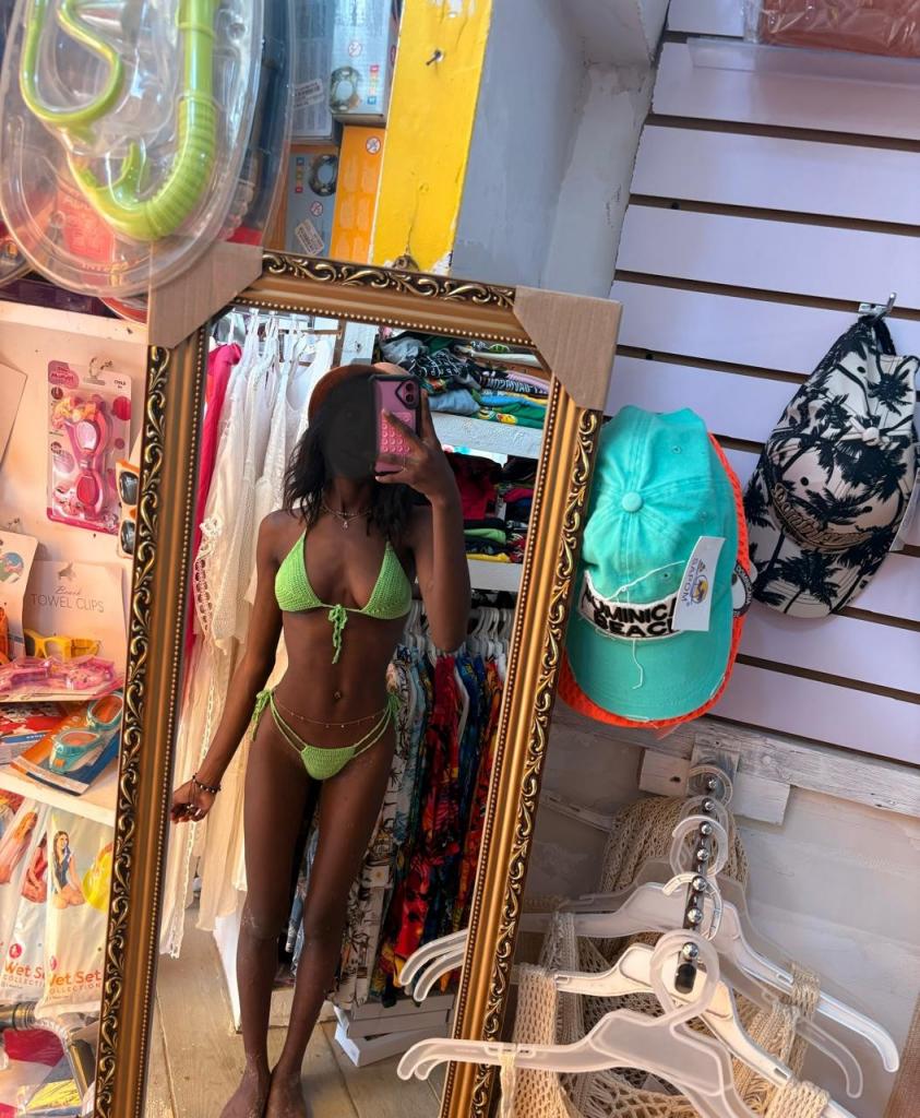 631231900: Chica busca chico en Barcelona