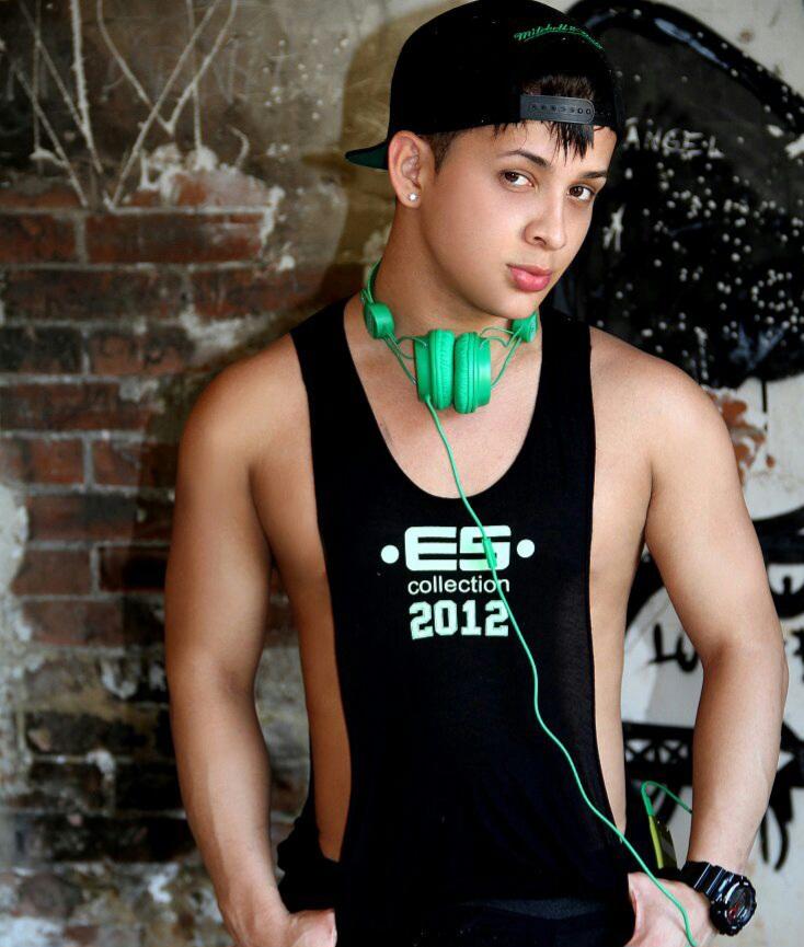 630810339: Chico busca chica en Barcelona