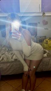 643376443: Chica busca chico en Mallorca