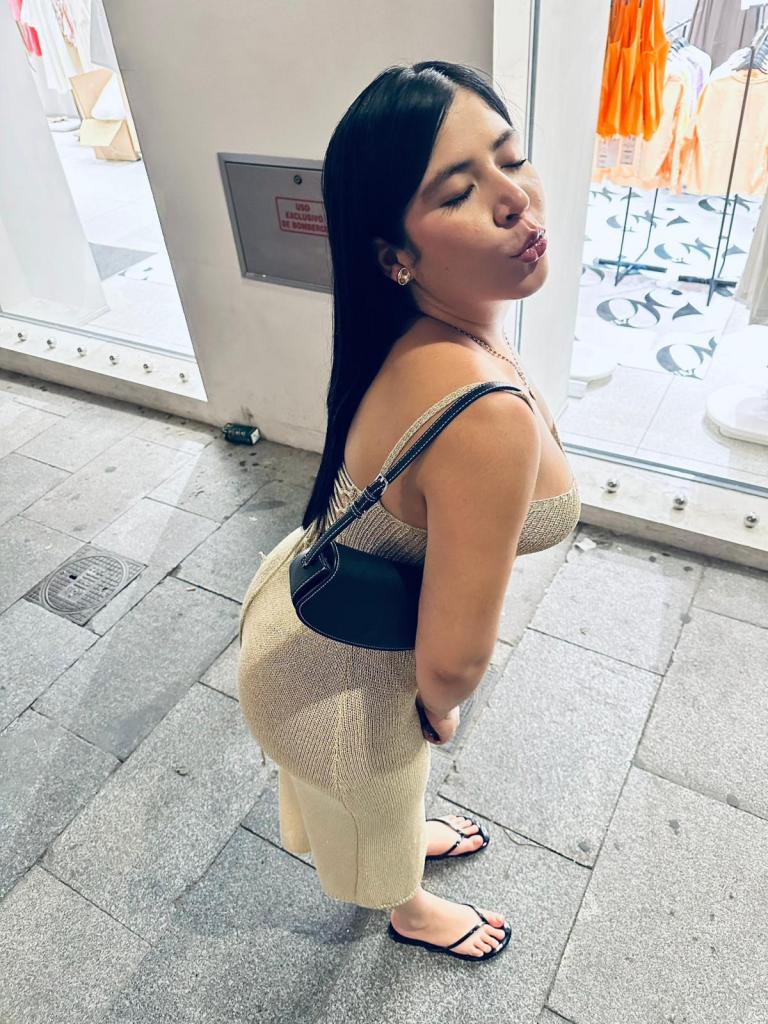 Chica busca chico en Las Palmas: Chica busca chico