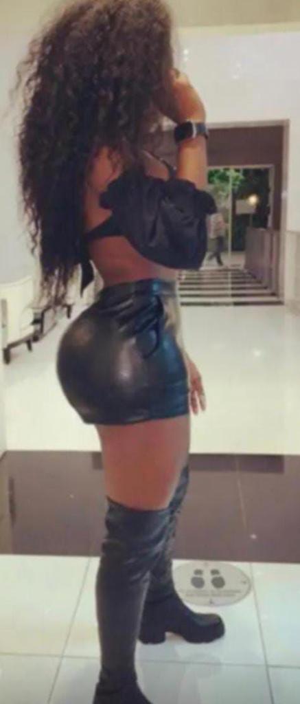 600800043: Chica busca chico en Badajoz