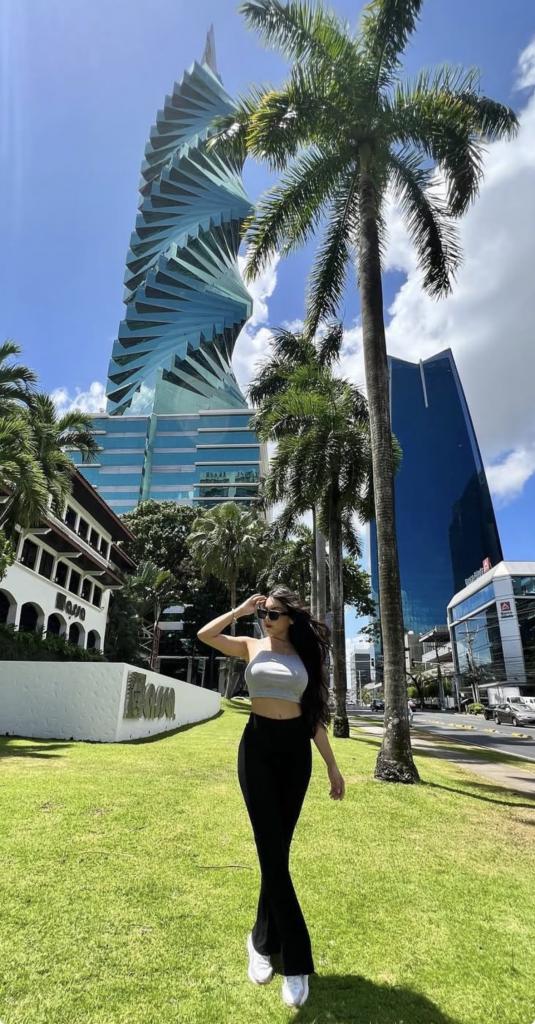 602509552: Chica busca chico en Málaga