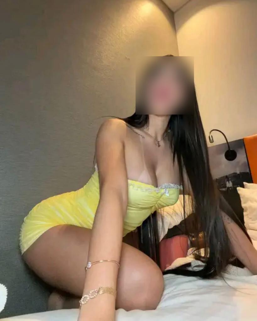 658106202: Chica busca chico en Lugo