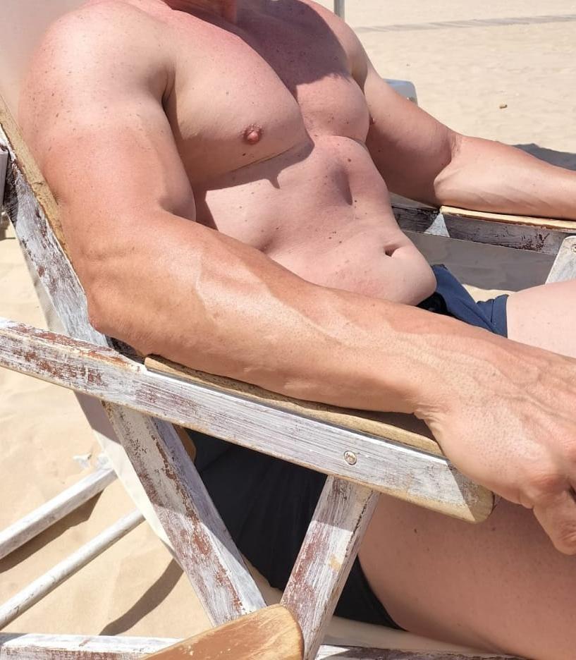 Chico busca chica en Valencia: 