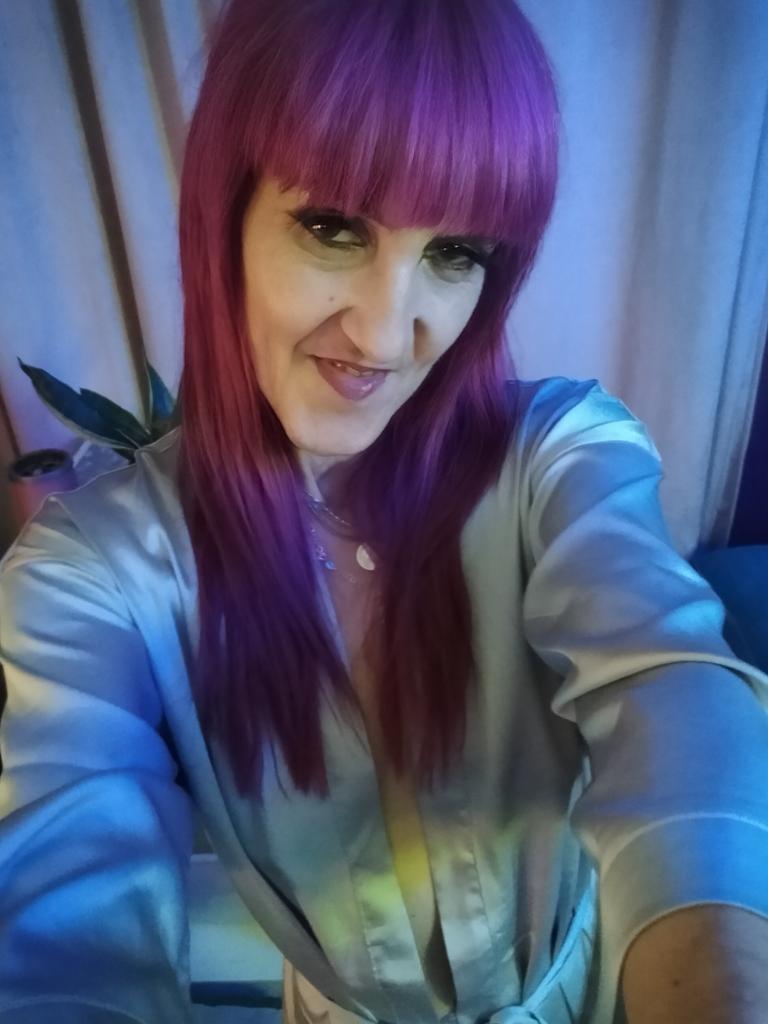 645371148: Chica busca chico en Asturias