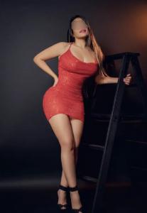 670860324: Chica busca chico en Madrid