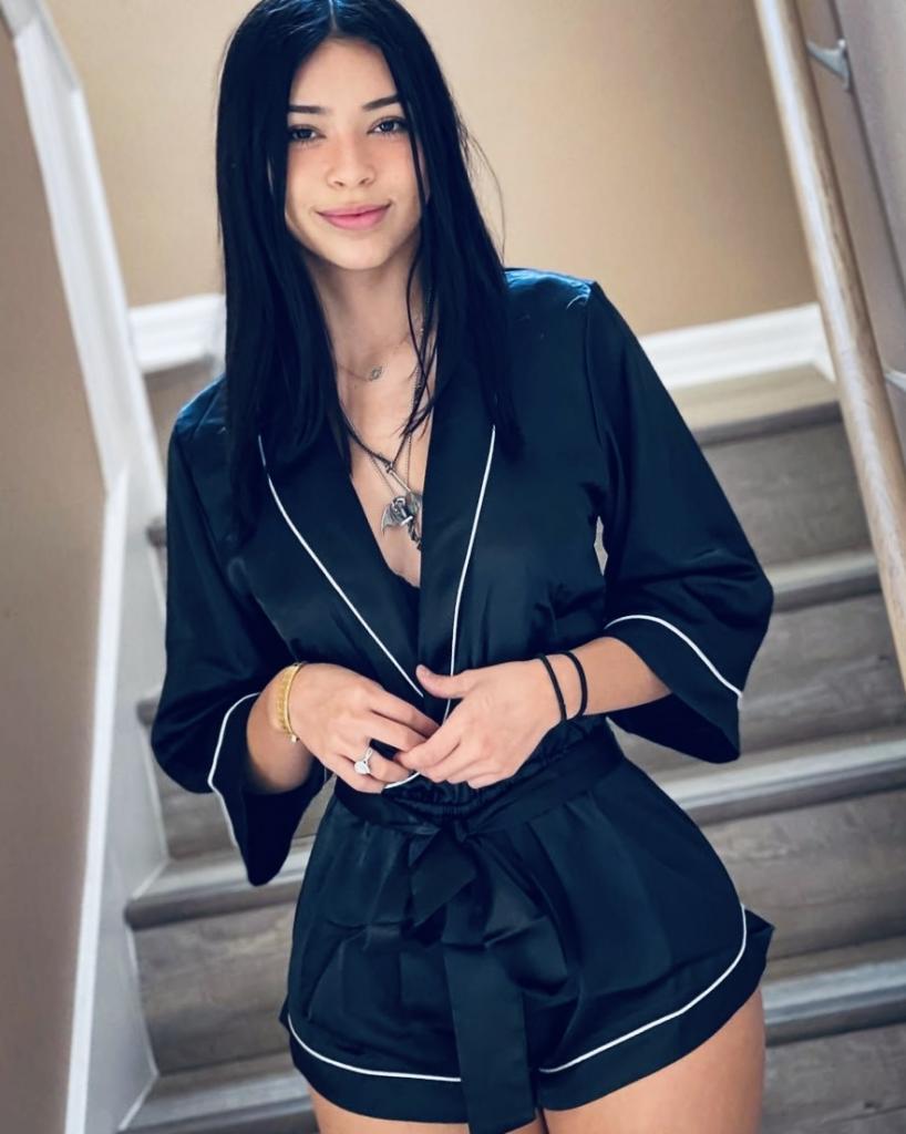 695129840: Chica busca chico en Madrid