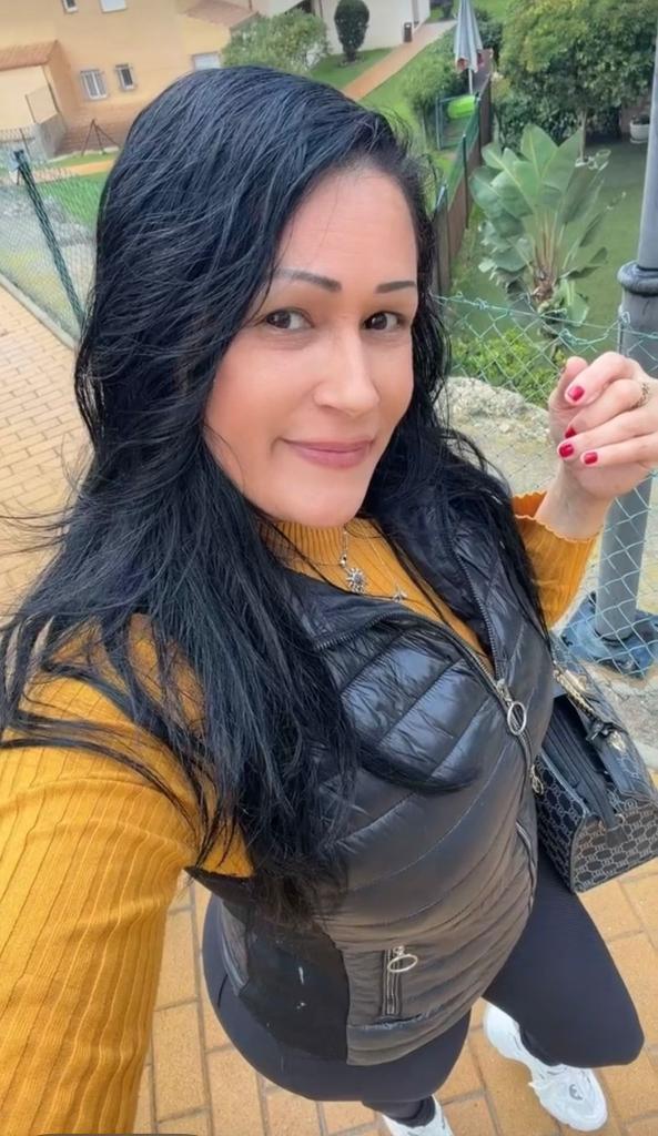 613944750: Chica busca chico en Málaga