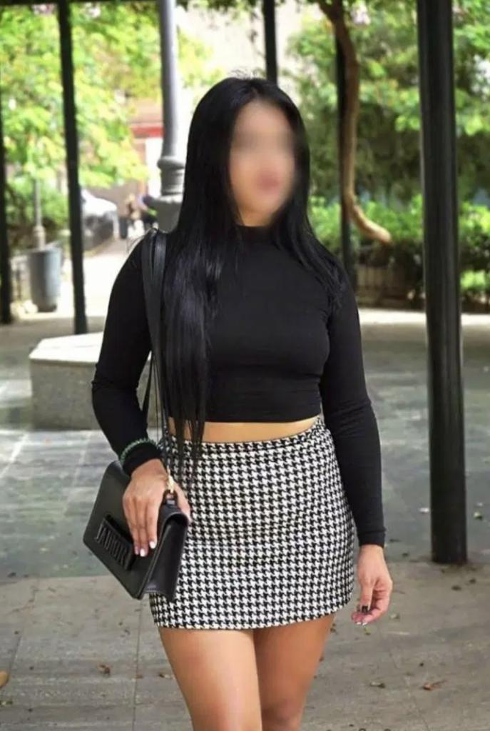 Chica busca chico en Menorca: 