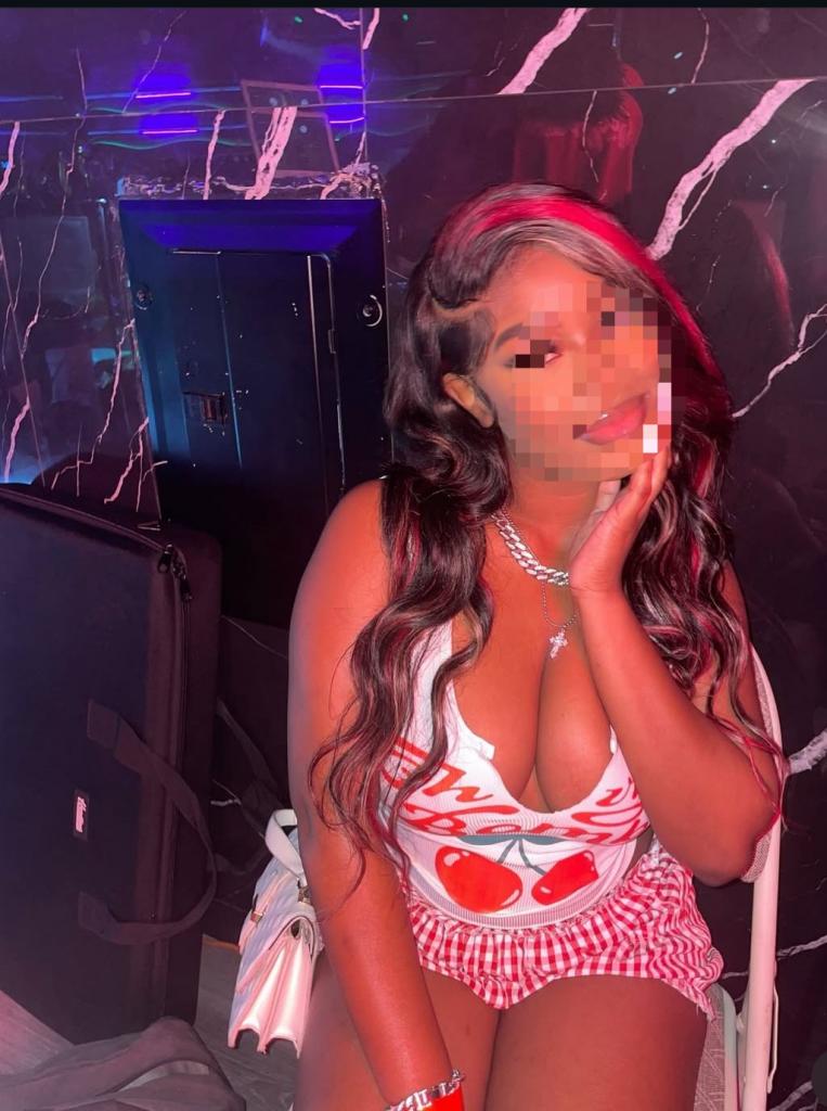 603286131: Chica busca chico en Pontevedra