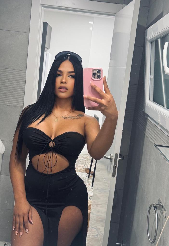 Chica busca chico en Málaga: Chica busca chico