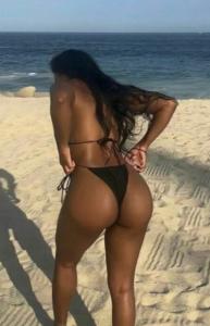 742094351: Chica busca chico en La Coruña
