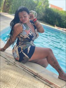 641321395: Transexual en León