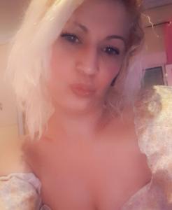 641514308: Chica busca chico en Almería