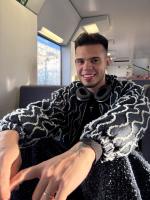 611281428: Chico busca chica en Madrid