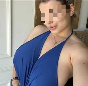 643849977: Chica busca chico en Barcelona
