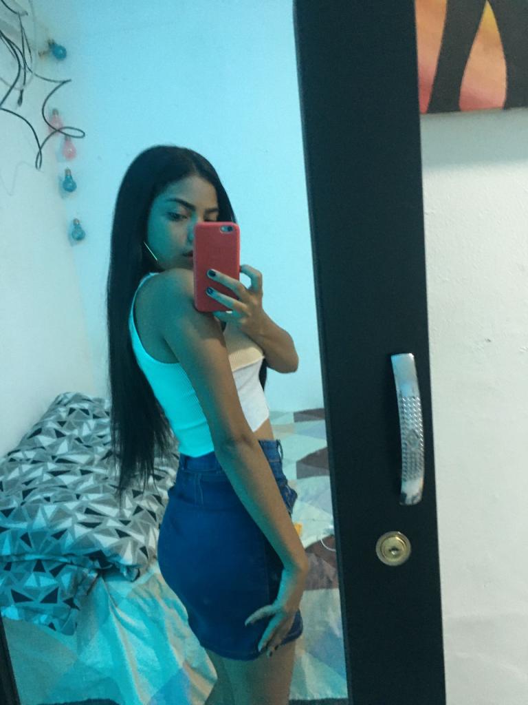 632956588: Chica busca chico en Tarragona