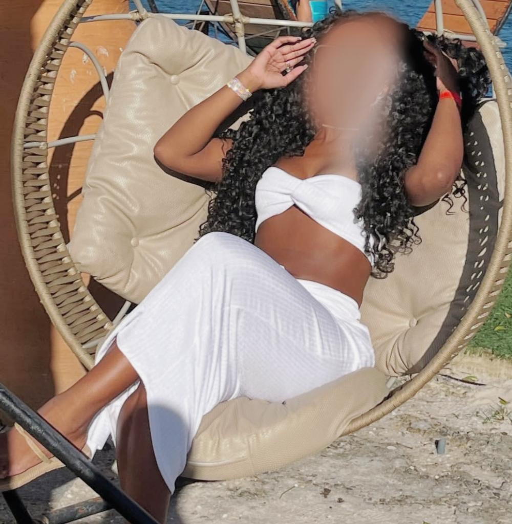 Chica busca chico en Cuenca: 