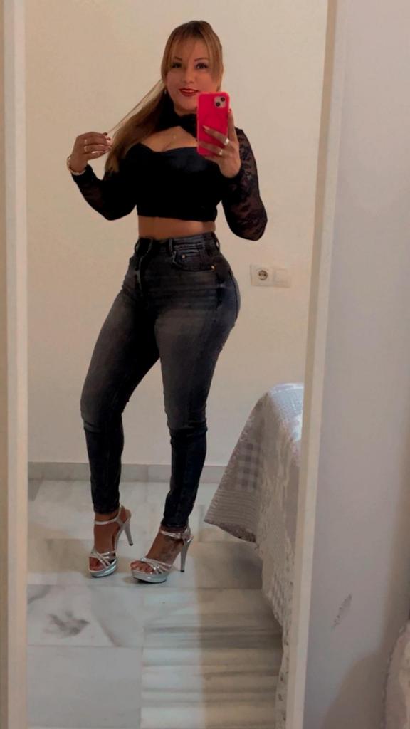 Chica busca chico en Sevilla: 