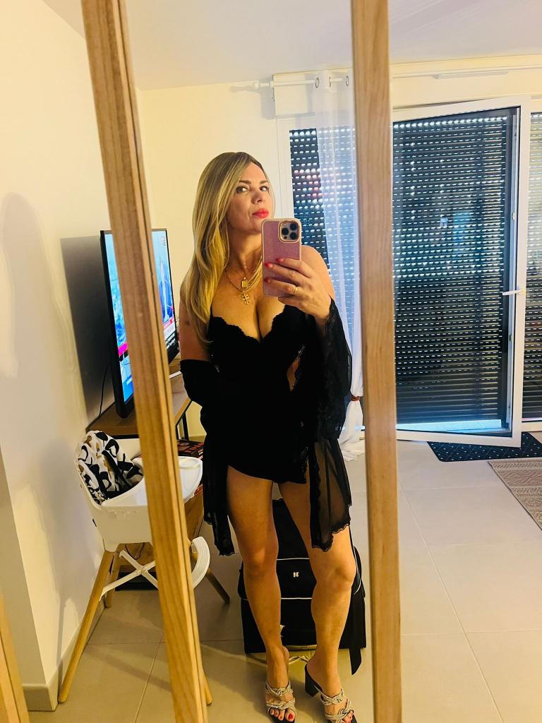 Chica busca chico en Tenerife: 