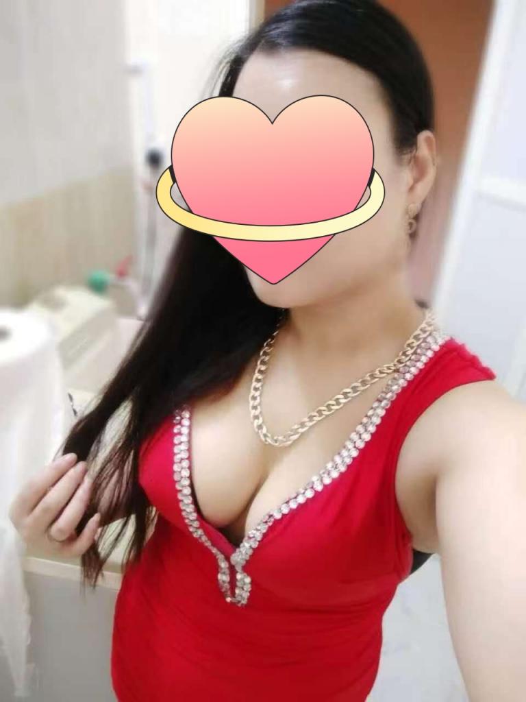 645121552: Chica busca chico en Barcelona