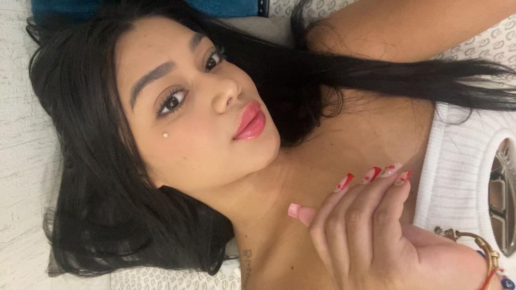 674618120: Chica busca chico en Málaga