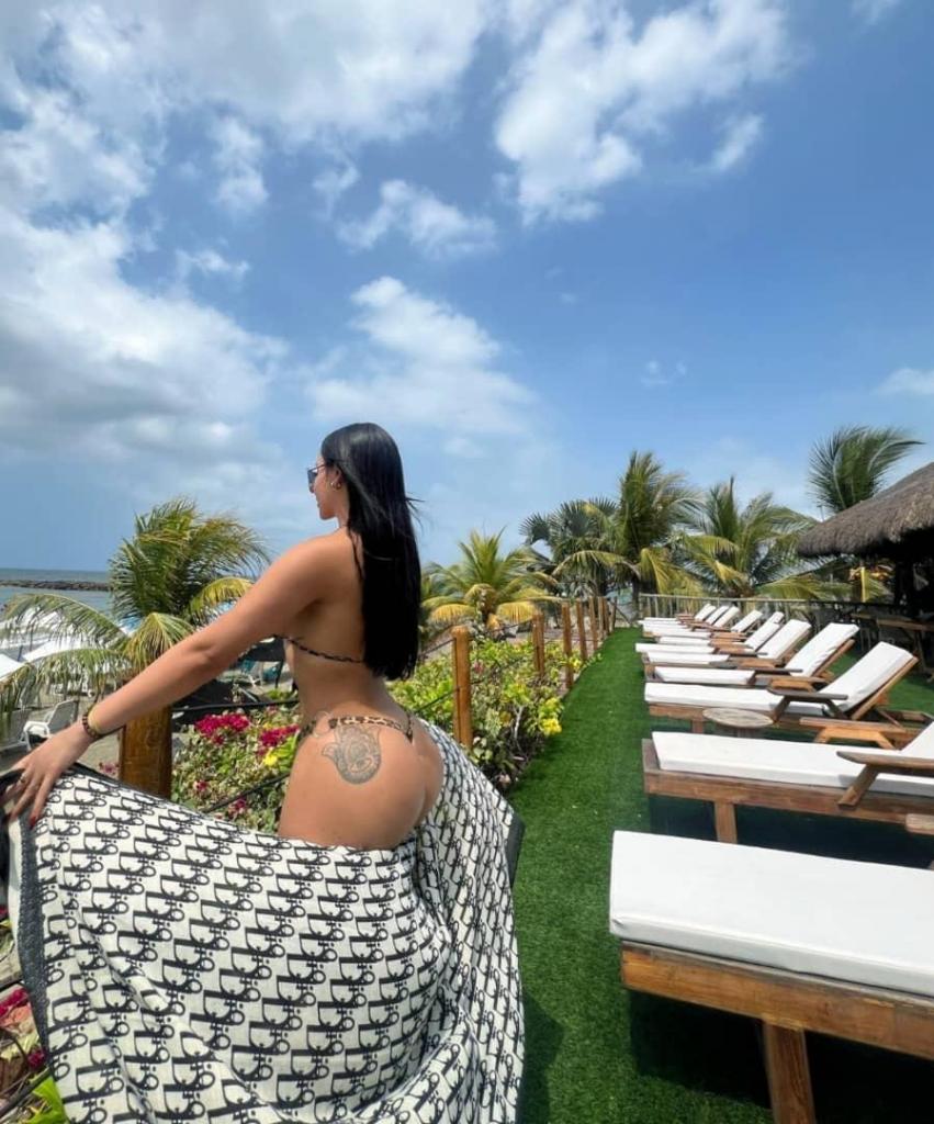 695498521: Chica busca chico en Valencia