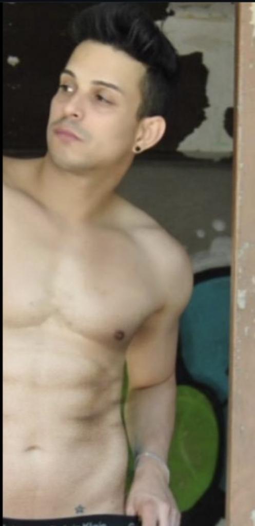 Chico busca chica en Gerona: 