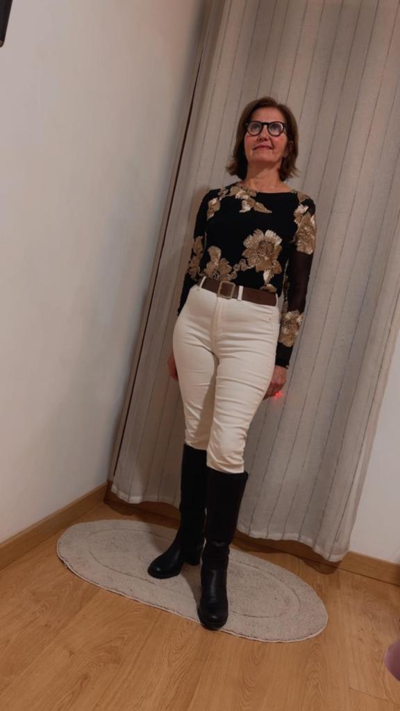 Chica busca chico en Almería: 