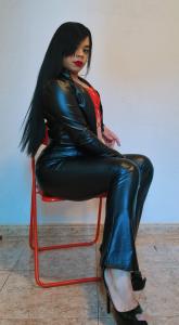 613603838: Travesti en León