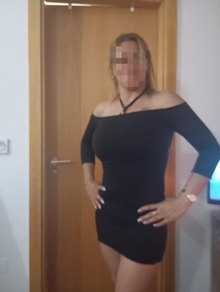 Chica busca chico en Almería: 