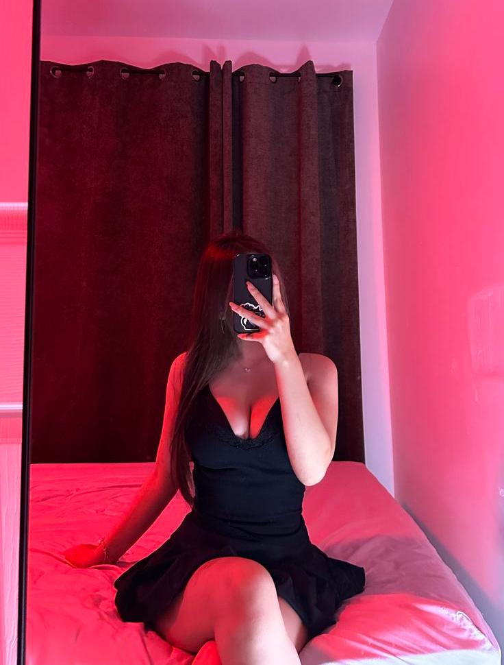 643812939: Chica busca chico en Madrid