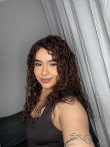 633230552: Chica busca chico en Gerona