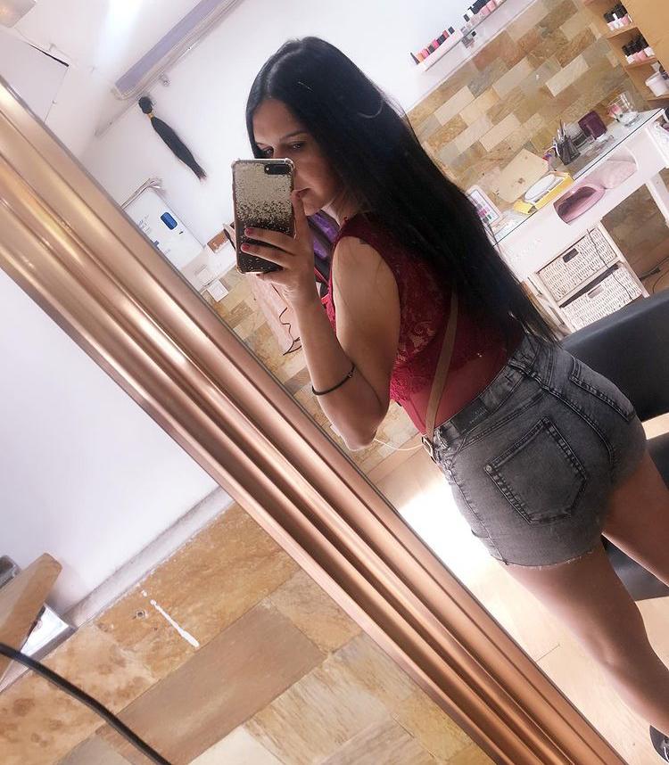 641934884: Travesti en León