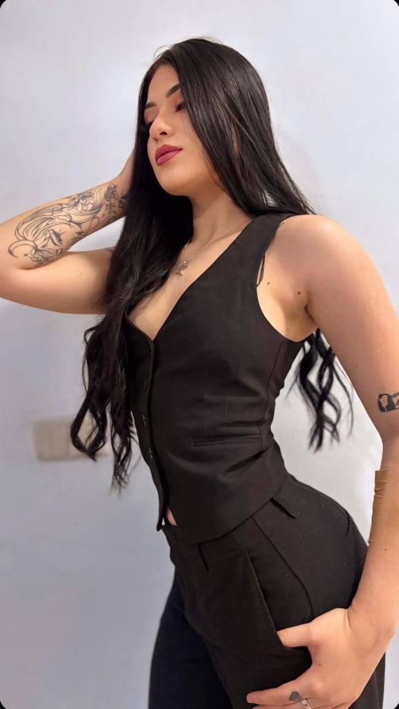 Chica busca chico en Huelva: Chica busca chico