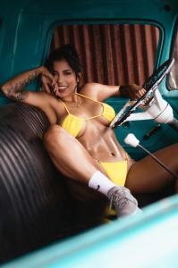 647230779: Chica busca chico en Madrid