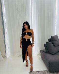 614790595: Chica busca chico en Sevilla