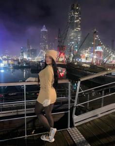 Chica busca chico en Almería: 