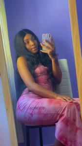 613883758: Chica busca chico en Lérida