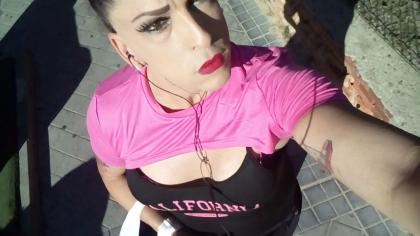 610328295: Chica busca chico en Madrid