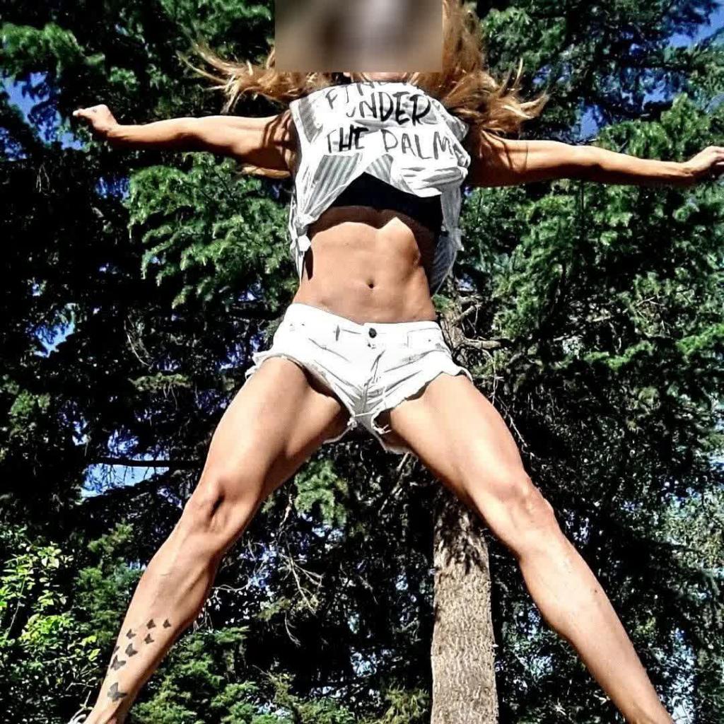 632200531: Chica busca chico en Ibiza