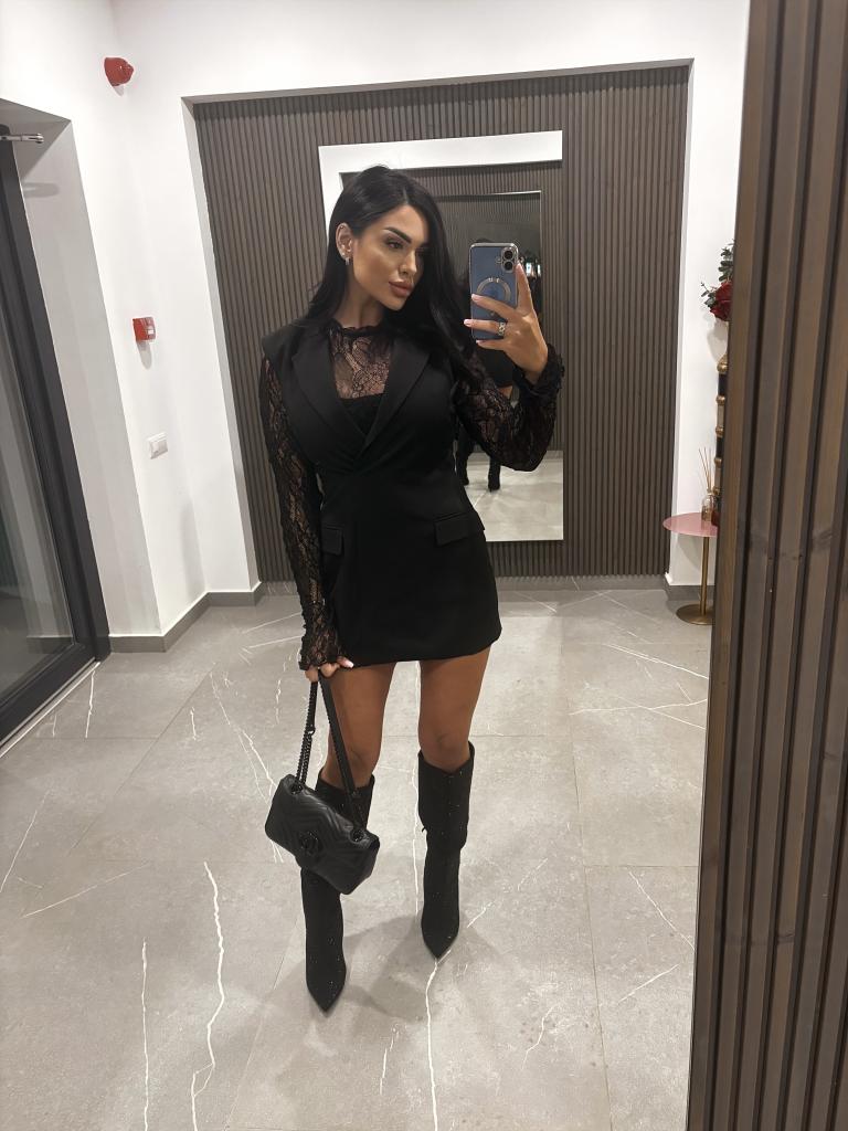 670994947: Chica busca chico en Málaga