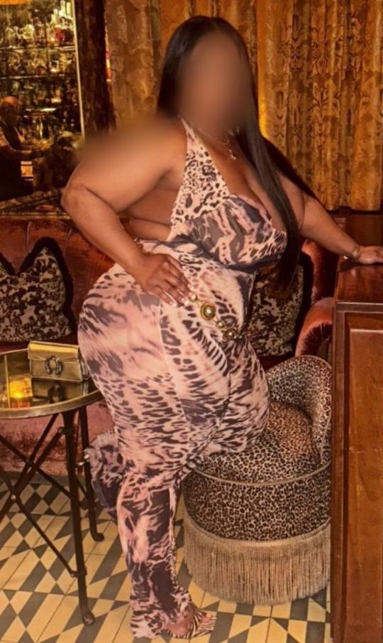 603670060: Chica busca chico en Sevilla